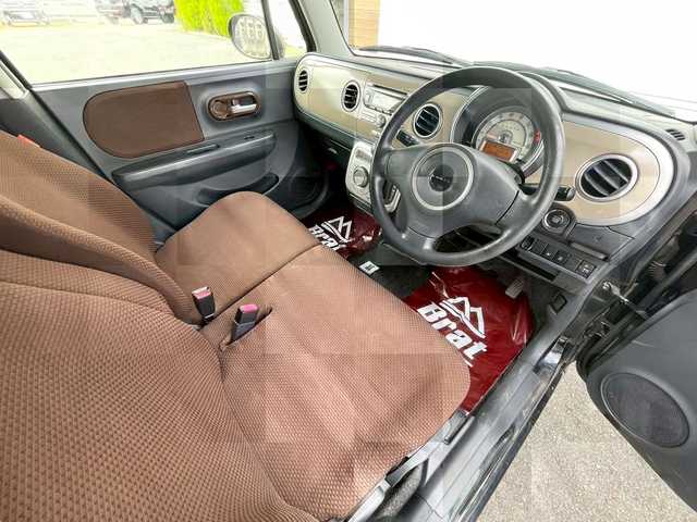 スズキ ラパン G 岩手県 2015(平27)年 8.7万km ブルーイッシュブラックパール3 アイドリングストップ/運転席シートヒーター/純正オーディオ/ドアバイザー/純正フロアマット/プッシュスタート/社外アルミホイール/電格ミラー/スマートキー/スペアキー