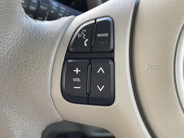 スズキ ラパン モード 長野県 2021(令3)年 2万km ノクターンブルーパール/ホワイト 2トーンルーフ 取扱説明書/フルセグテレビ/AM/FM/iPod/プッシュスタート/ドアバイザー/アイドリングストップ/パーキングセンサー/レーンキープアシスト/純正フロアマット/コーナーセンサー/スマートキー/スペアキー/パワーウィンドウ/シートヒーター/オートライト/オートハイビーム