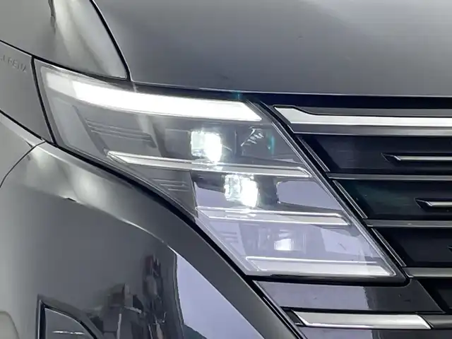 日産 セレナ ハイウェイスター V 新潟県 2023(令5)年 6.6万km ダイヤモンドブラック メーカーナビ/(FM.AM.フルセグ.Bluetooth)/(AppleCarPlay.AndroidAuto)/アラウンドビューモニター/エマージェンシーブレーキ/レーンキープアシスト/オートマチックハイビーム/プロパイロット/コーナーセンサー/革巻きステアリング/ステアリングリモコン/ステアヒーター/LEDオートライト/フォグランプ/スマートルームミラー/両側パワースライドドア/ハンズフリースライドドア/Qiおくだけ充電/SOSコール/パドルシフト/ドライブレコーダー/1.2列目シートヒーター/プッシュスタート/スマートキー×2/フロアマット