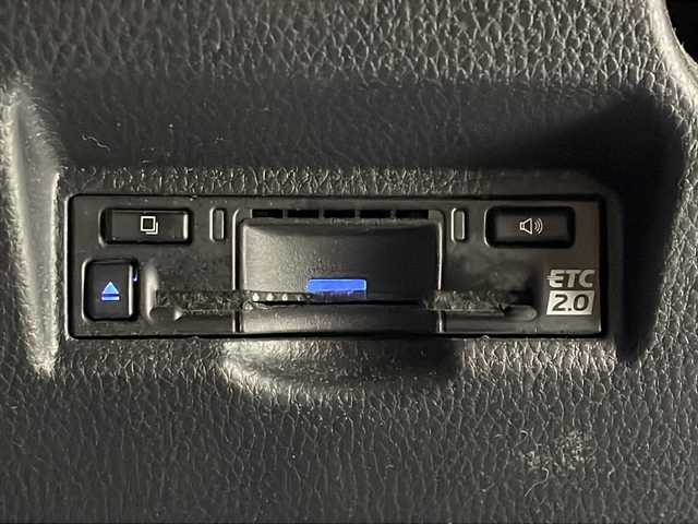 トヨタ ヴォクシー ハイブリッド S－Z 茨城県 2023(令5)年 3.9万km ホワイトパールクリスタルシャイン 純正１０．５インチナビ　ＨＤＭＩ　パノラミックビューモニター　パーキングアシスト　　ＥＴＣ　両側電動スライドドア　コーナーセンサー　レーダークルーズコントロール　レーンキープアシスト　シートヒーター