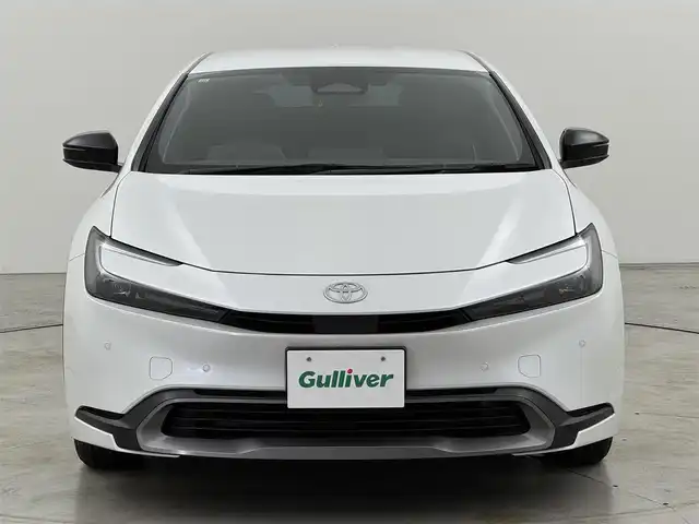 トヨタ プリウス G 福岡県 2023(令5)年 2.1万km プラチナホワイトパールマイカ 純正ＤＡ／フルセグＴＶ　/バックカメラ　/ビルトインＥＴＣ２．０　/レーダークルーズコントロール　/コーナーセンサー　/衝突被害軽減ブレーキ　/レーンキープ　/アクセル踏み間違い防止　/ＢＳＭ　/シートヒーター　/ＬＥＤ