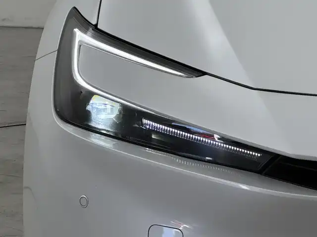 トヨタ プリウス G 福岡県 2023(令5)年 2.1万km プラチナホワイトパールマイカ 純正ＤＡ／フルセグＴＶ　/バックカメラ　/ビルトインＥＴＣ２．０　/レーダークルーズコントロール　/コーナーセンサー　/衝突被害軽減ブレーキ　/レーンキープ　/アクセル踏み間違い防止　/ＢＳＭ　/シートヒーター　/ＬＥＤ