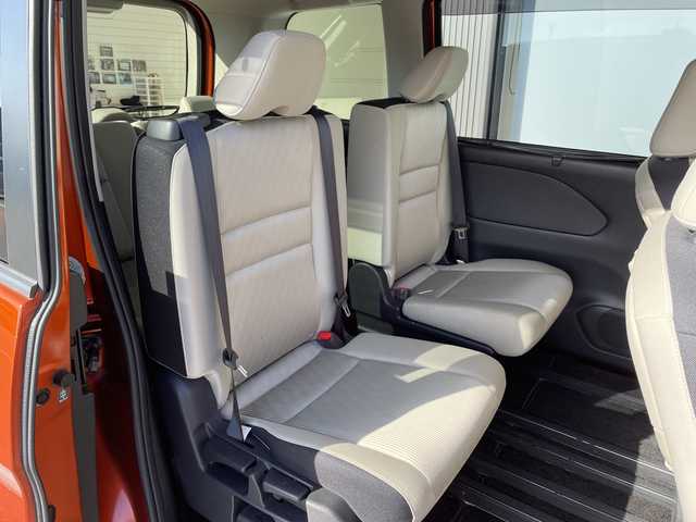 日産 セレナ ハイウェイスター V 愛知県 2020(令2)年 6.3万km サンライズオレンジ/ダイヤモンドブラック プロパイロット/純正10型ナビ　SDカードなし/フリップダウンモニター/全方位カメラ/両側パワースライドドア/レーダークルーズコントロール/バックカメラ/コーナーセンサー/純正アルミホイール/ブラインドスポットモニター/LEDヘッドライト/オートライト/ドライブレコーダー/ETC/衝突軽減システム/フルセグ/CD DVD/Bluetooth/ステアリングスイッチ/スマートキー/プッシュスタート