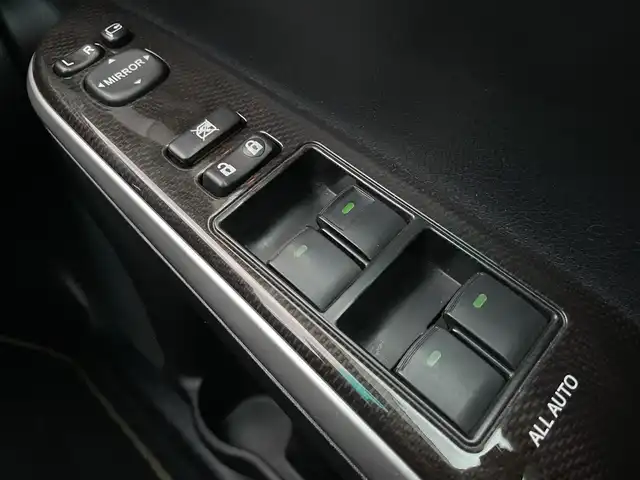 トヨタ カムリ ハイブリット Gパッケージ プレミアムブラック 千葉県 2014(平26)年 9.3万km アティチュードブラックマイカ 社外エアロ/純正HDDナビ【NHZD-W62G】/・CD/DVD/MSV/Bluetooth/フルセグ/バックカメラ/ハーフレザーシート/運転席パワーシート/スマートキー/クルーズコントロール/純正16インチアルミホイール/ウッドコンビステアリング/純正LEDヘッドライト/フォグランプ/ビルトインETC/ドアバイザー/サイド＆カーテンエアバッグ/新車時保証書＆取扱説明書