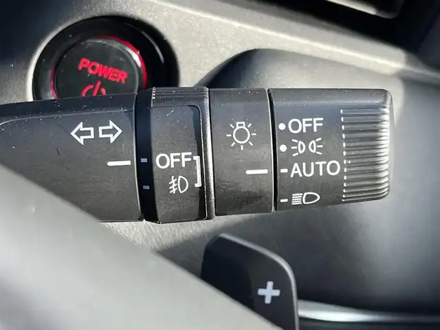 ホンダ ヴェゼル ハイブリッド e:HEV Z 奈良県 2021(令3)年 3.4万km プラチナホワイトパール 純正８インチナビ　/フルセグＴＶ/SD/USB/CD/DVD/BT/バックカメラ　/ドライブレコーダー　/ビルトインＥＴＣ　/追従型クルーズコントロール　/ハーフレザーシート（合皮）　/シートヒーター　/ホンダセンシング　/電動リアゲート　/ＢＳＭ/純正18インチアルミホイール/純正フロアマット/ステアリングヒーター/AUTOHOLD/前後コーナーセンサー