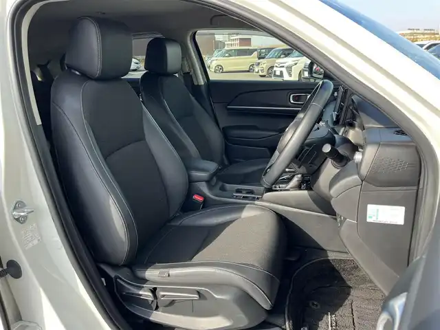 ホンダ ヴェゼル ハイブリッド e:HEV Z 奈良県 2021(令3)年 3.4万km プラチナホワイトパール 純正８インチナビ　/フルセグＴＶ/SD/USB/CD/DVD/BT/バックカメラ　/ドライブレコーダー　/ビルトインＥＴＣ　/追従型クルーズコントロール　/ハーフレザーシート（合皮）　/シートヒーター　/ホンダセンシング　/電動リアゲート　/ＢＳＭ/純正18インチアルミホイール/純正フロアマット/ステアリングヒーター/AUTOHOLD/前後コーナーセンサー