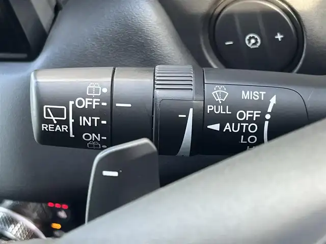 ホンダ ヴェゼル ハイブリッド e:HEV Z 奈良県 2021(令3)年 3.4万km プラチナホワイトパール 純正８インチナビ　/フルセグＴＶ/SD/USB/CD/DVD/BT/バックカメラ　/ドライブレコーダー　/ビルトインＥＴＣ　/追従型クルーズコントロール　/ハーフレザーシート（合皮）　/シートヒーター　/ホンダセンシング　/電動リアゲート　/ＢＳＭ/純正18インチアルミホイール/純正フロアマット/ステアリングヒーター/AUTOHOLD/前後コーナーセンサー