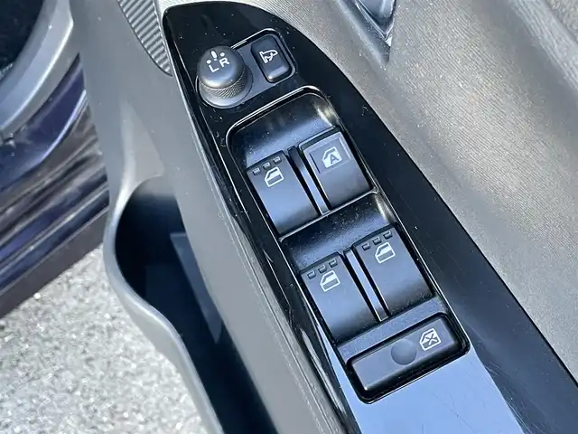 ダイハツ タント カスタム X SA 群馬県 2014(平26)年 10.5万km ナイトシャドーパープルクリスタルM 純正８インチナビ　/純正後席モニター　/フルセグ・Ｂｌｕｅｔｏｏｔｈ・CD・DVD　/バックカメラ　/電動スライドドア　/衝突軽減ブレーキ　/スタッドレス車載/横滑り防止装置　/プッシュスタート　/オートライト　/フロアマット