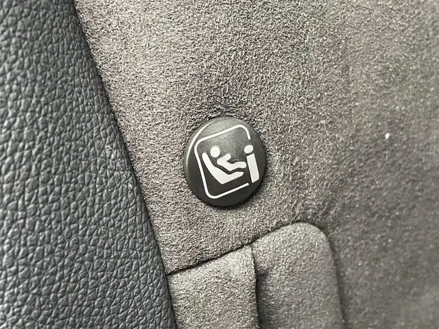 ホンダ ヴェゼル ハイブリッド RS ホンダセンシング 佐賀県 2018(平30)年 7.9万km クリスタルブラックパール 純正8インチメモリーナビゲーション/・フルセグTV/CD/DVD/SD/USB/HDMI/Bluetooth/バックカメラ/前方ドライブレコーダー/ビルトインETC/電子パーキングブレーキ/・BRAKE HOLD機能/ハーフレザーシート/DN席シートヒーター/ISOFIX対応/パドルシフト/革巻きステアリング/ステアリングリモコン/フロントデアイサ機能/純正18インチアルミホイール/純正LEDヘッドライト/純正LEDフォグランプ/純正フロアマット/純正ドアバイザ―/スペアキー１本/ホンダセンシング/・アダプティブクルーズコントロール/・衝突被害軽減ブレーキ/・先行車発進お知らせ機能/・路外逸脱抑制機能/・レーンキープアシストシステム/・リアクティブフォースペダル/・標識認識機能