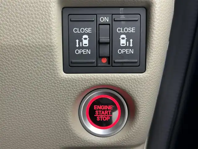 ホンダ Ｎ ＢＯＸ G L ターボ ホンダセンシング 千葉県 2017(平29)年 6.2万km 青Ｍ Honda SENSING/・衝突軽減ブレーキ/・レーンキープアシスト/・先行車発進お知らせ/・標識認識機能/純正8インチナビ/CD DVD Bluetooth USB SD AppleCarPlay/バックモニター/LEDオートヘッドライト/レーダークルーズコントロール/両側パワースライドドア/スポーツペダル/パドルシフト/社外15インチアルミホイール/リアクリアランスソナー/スマートキー2本/フルセグTV/ビルトインETC