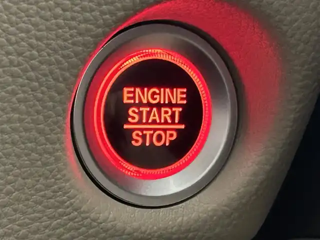 ホンダ Ｎ ＢＯＸ G L ターボ ホンダセンシング 千葉県 2017(平29)年 6.2万km 青Ｍ Honda SENSING/・衝突軽減ブレーキ/・レーンキープアシスト/・先行車発進お知らせ/・標識認識機能/純正8インチナビ/CD DVD Bluetooth USB SD AppleCarPlay/バックモニター/LEDオートヘッドライト/レーダークルーズコントロール/両側パワースライドドア/スポーツペダル/パドルシフト/社外15インチアルミホイール/リアクリアランスソナー/スマートキー2本/フルセグTV/ビルトインETC