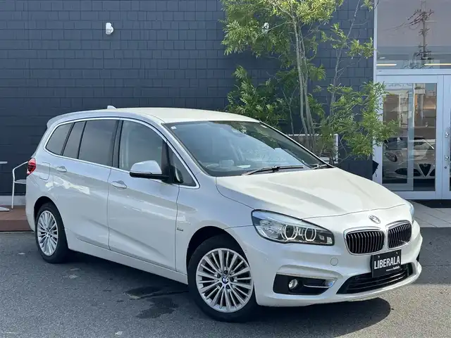ＢＭＷ ２１８ｄ グランツアラー ラグジュアリー 滋賀県 2018(平30)年 4.1万km 白 ワンオーナー/ブラックレザーシート／シートヒーター/セーフティパッケージ/コンフォートパッケージ/純正ナビ／Bluetooth／USB／ＣＤ／ＤＶＤ/バックカメラ/ヘッドアップディスプレイ/ＡＣＣ/LKA/BSM/ドライブレコーダー/電動リアゲート