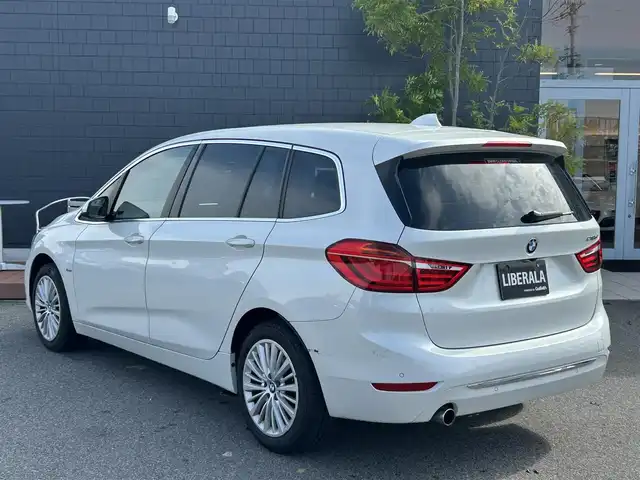 ＢＭＷ ２１８ｄ グランツアラー ラグジュアリー 滋賀県 2018(平30)年 4.1万km 白 ワンオーナー/ブラックレザーシート／シートヒーター/セーフティパッケージ/コンフォートパッケージ/純正ナビ／Bluetooth／USB／ＣＤ／ＤＶＤ/バックカメラ/ヘッドアップディスプレイ/ＡＣＣ/LKA/BSM/ドライブレコーダー/電動リアゲート