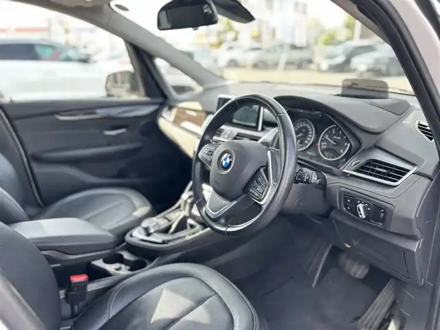 ＢＭＷ ２１８ｄ グランツアラー ラグジュアリー 滋賀県 2018(平30)年 4.1万km 白 ワンオーナー/ブラックレザーシート／シートヒーター/セーフティパッケージ/コンフォートパッケージ/純正ナビ／Bluetooth／USB／ＣＤ／ＤＶＤ/バックカメラ/ヘッドアップディスプレイ/ＡＣＣ/LKA/BSM/ドライブレコーダー/電動リアゲート