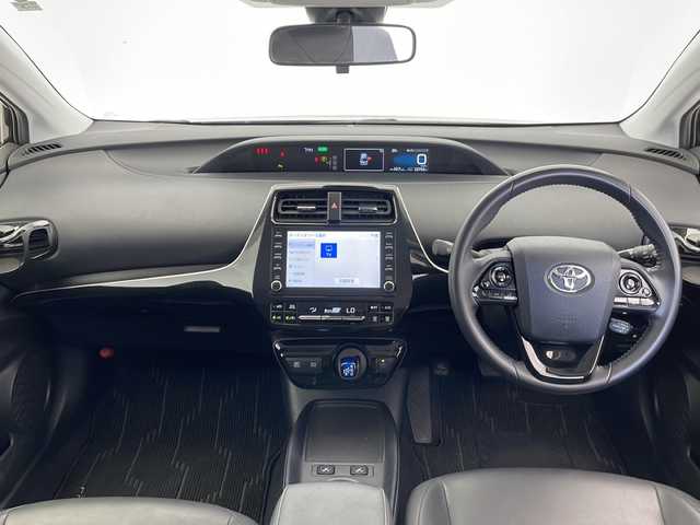 トヨタ プリウス S ツーリングセレクション 愛知県 2022(令4)年 2.3万km アティチュードブラックマイカ トヨタセーフティセンス/衝突軽減システム/純正８型ディスプレイオーディオ（ナビなし）/本革シート/レーダークルーズコントロール/シートヒーター/Bluetooth/バックカメラ/コーナーセンサー/純正アルミホイール/LEDヘッドライト/オートマチックハイビーム/ETC/ステアリングスイッチ/スマートキー/プッシュスタート