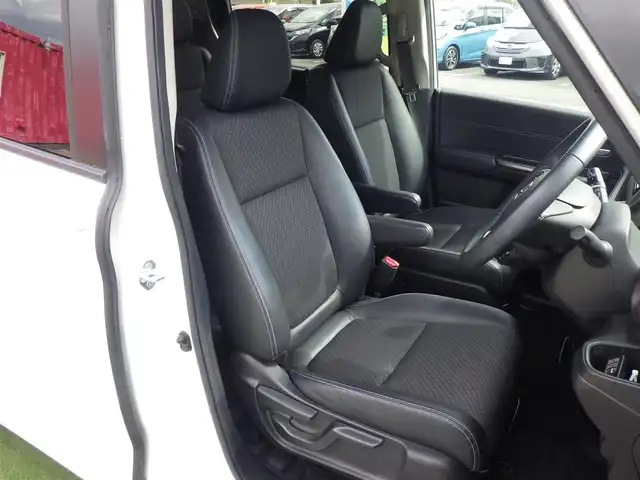 ホンダ フリード G ホンダセンシング 千葉県 2021(令3)年 2.7万km プラチナホワイトパール 185/65R15/ホンダセンシング/・衝突軽減ブレーキ（CMBS）/・車線維持支援システム（LKAS）/・アダプティブクルーズコントロール（ACC）/・後方誤発進抑制機能/・誤発進抑制機能/両側パワースライドドア/純正メモリーナビ/地デジTV/【DVD/CD再生機能　Bluetooth接続】/バックカメラ/ドライブレコーダー/ハーフレザーシート/革巻きステアリング/ETC/LEDヘッドライト/ウインカーミラー/純正15インチアルミホイル/Honda スマートキー