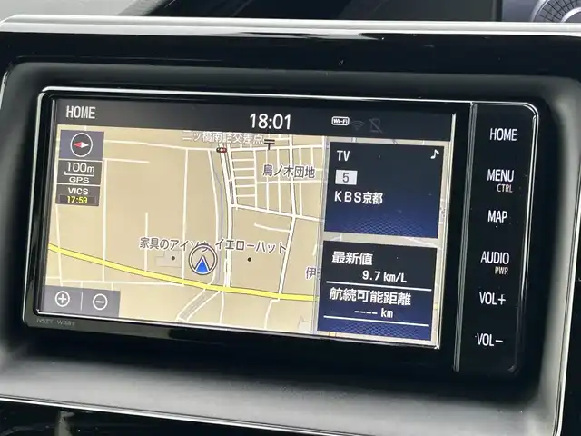 トヨタ エスクァイア Gi 愛媛県 2019(令1)年 5万km ホワイトパールクリスタルシャイン 純正ナビ/Bluetooth/フルセグTV/バックカメラ/アイドリングストップ/クルーズコントロール/ドライブレコーダー/ETC/純正15AW/横滑り防止機能/レーンキープアシスト/コーナーセンサー/LEDオートライト/オートマチックハイビーム/Wエアバック/衝突被害軽減システム/両側パワースライドドア/シートヒーター/純正フロアマット/USB入力端子/スマートキー/プッシュスタート