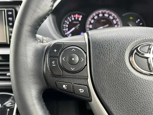 トヨタ エスクァイア Gi 愛媛県 2019(令1)年 5万km ホワイトパールクリスタルシャイン 純正ナビ/Bluetooth/フルセグTV/バックカメラ/アイドリングストップ/クルーズコントロール/ドライブレコーダー/ETC/純正15AW/横滑り防止機能/レーンキープアシスト/コーナーセンサー/LEDオートライト/オートマチックハイビーム/Wエアバック/衝突被害軽減システム/両側パワースライドドア/シートヒーター/純正フロアマット/USB入力端子/スマートキー/プッシュスタート