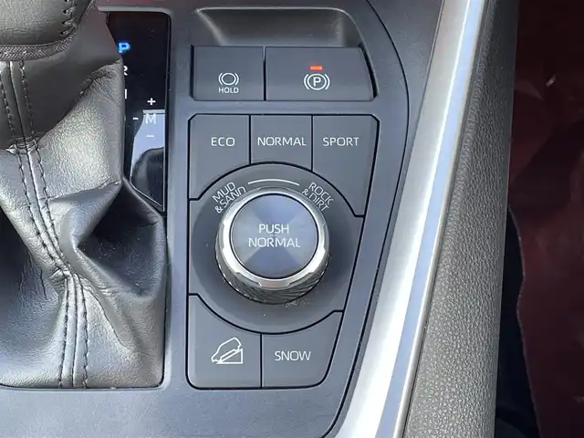 トヨタ ＲＡＶ４ アドベンチャー 道北・旭川 2020(令2)年 3.2万km アティチュードブラックマイカ ナビ（パナソニックCN-RE06WD）/フルセグTV/バックカメラ/Bluetooth/トヨタセーフティセンス/ケンウッドドライブレコーダー（DRV-340）/RAV4スカッフプレート/オートライト/プッシュスタート/スマートキー/レザーシート/ETC2.0/取扱説明書