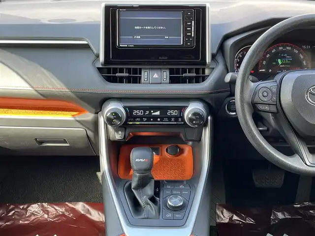 トヨタ ＲＡＶ４ アドベンチャー 道北・旭川 2020(令2)年 3.2万km アティチュードブラックマイカ ナビ（パナソニックCN-RE06WD）/フルセグTV/バックカメラ/Bluetooth/トヨタセーフティセンス/ケンウッドドライブレコーダー（DRV-340）/RAV4スカッフプレート/オートライト/プッシュスタート/スマートキー/レザーシート/ETC2.0/取扱説明書