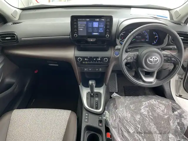 トヨタ ヤリスクロス ハイブリッド Z 愛知県 2021(令3)年 5.3万km パール トヨタセーフティサポート/純正ディスプレイオーディオ/バックカメラ/ハーフレザー/ACC/Bluetooth/ブラインドスポットモニター/シートヒーター/パワーシート/オートライト/オートマチックハイビーム/革ステアリング/純正AW/純正LEDライト/レーンキープ/ETC装備/コーナーセンサー/スマートキー/USB端子入力