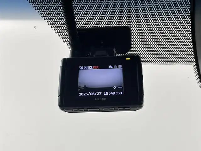 トヨタ アルファード X 埼玉県 2018(平30)年 3.9万km ホワイトパールクリスタルシャイン 純正ナビ（Bluetooth/CD/DVD/AM/FM）/フルセグTV/クルーズコントロール/バックカメラ/横滑り防止装置/盗難防止装置/レーンキープアシスト/プリクラッシュセーフティ/片側パワースライドドア/純正18インチアルミホイール/ドライブレコーダー/ETC/スマートキー