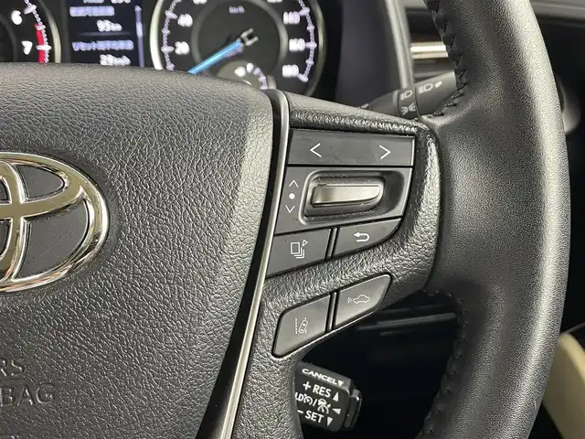 トヨタ アルファード X 埼玉県 2018(平30)年 3.9万km ホワイトパールクリスタルシャイン 純正ナビ（Bluetooth/CD/DVD/AM/FM）/フルセグTV/クルーズコントロール/バックカメラ/横滑り防止装置/盗難防止装置/レーンキープアシスト/プリクラッシュセーフティ/片側パワースライドドア/純正18インチアルミホイール/ドライブレコーダー/ETC/スマートキー