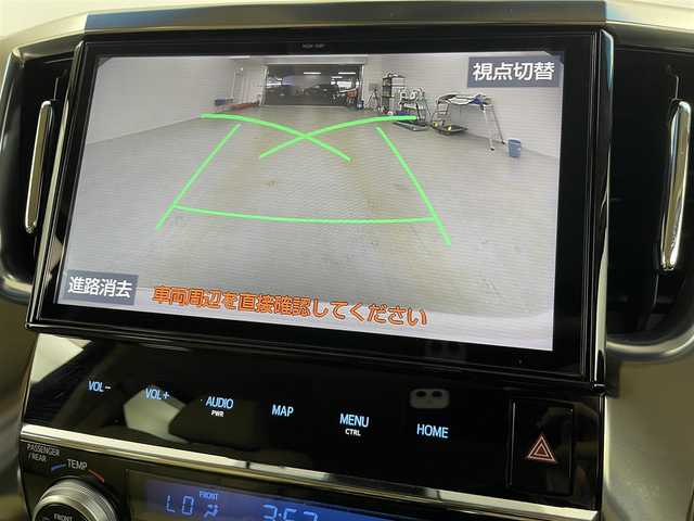 トヨタ アルファード X 埼玉県 2018(平30)年 3.9万km ホワイトパールクリスタルシャイン 純正ナビ（Bluetooth/CD/DVD/AM/FM）/フルセグTV/クルーズコントロール/バックカメラ/横滑り防止装置/盗難防止装置/レーンキープアシスト/プリクラッシュセーフティ/片側パワースライドドア/純正18インチアルミホイール/ドライブレコーダー/ETC/スマートキー
