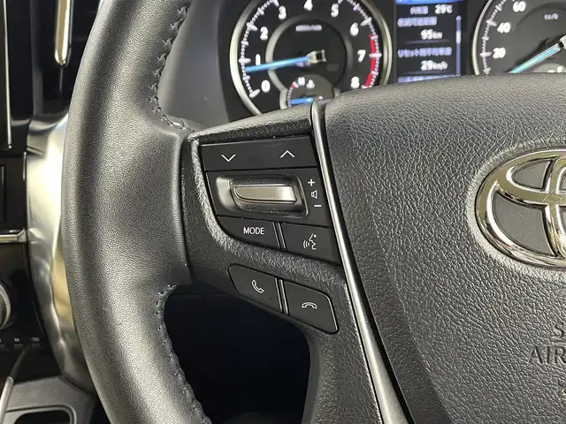 トヨタ アルファード X 埼玉県 2018(平30)年 3.9万km ホワイトパールクリスタルシャイン 純正ナビ（Bluetooth/CD/DVD/AM/FM）/フルセグTV/クルーズコントロール/バックカメラ/横滑り防止装置/盗難防止装置/レーンキープアシスト/プリクラッシュセーフティ/片側パワースライドドア/純正18インチアルミホイール/ドライブレコーダー/ETC/スマートキー