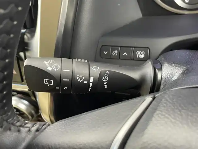 トヨタ アルファード X 埼玉県 2018(平30)年 3.9万km ホワイトパールクリスタルシャイン 純正ナビ（Bluetooth/CD/DVD/AM/FM）/フルセグTV/クルーズコントロール/バックカメラ/横滑り防止装置/盗難防止装置/レーンキープアシスト/プリクラッシュセーフティ/片側パワースライドドア/純正18インチアルミホイール/ドライブレコーダー/ETC/スマートキー
