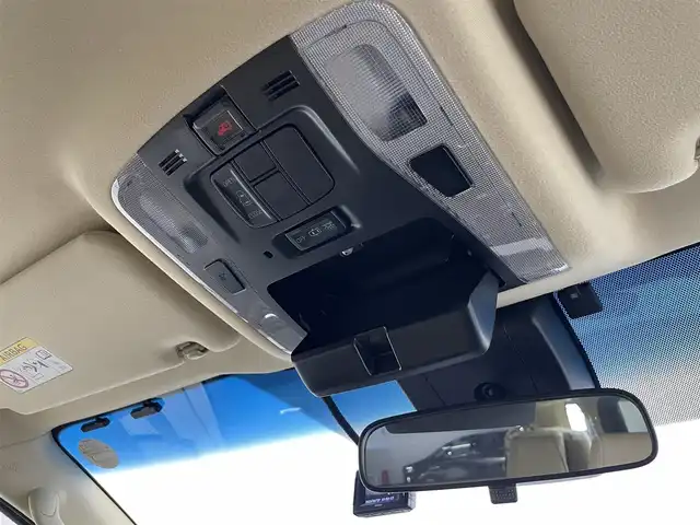 トヨタ アルファード X 埼玉県 2018(平30)年 3.9万km ホワイトパールクリスタルシャイン 純正ナビ（Bluetooth/CD/DVD/AM/FM）/フルセグTV/クルーズコントロール/バックカメラ/横滑り防止装置/盗難防止装置/レーンキープアシスト/プリクラッシュセーフティ/片側パワースライドドア/純正18インチアルミホイール/ドライブレコーダー/ETC/スマートキー