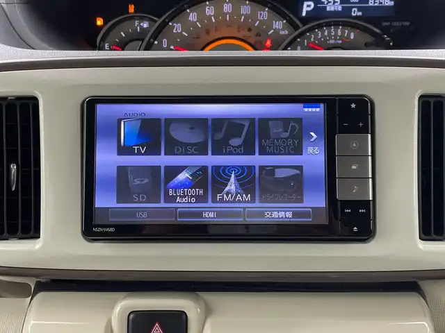 ダイハツ ムーヴ キャンバス G メイクアップ SA Ⅲ 三重県 2018(平30)年 0.9万km パールホワイトⅢ/シルキーブルーパール 2トーン 禁煙車　/純正ナビ　/両側パワースライドドア/フルセグＴＶ　/バックカメラ　/エンジンスタートボタン　/オートライト　/オートハイビーム　/横滑り防止　/コーナーセンサー　/レーンキープアシスト　/ＬＥＤヘッドライト　/スマートキー　/フロアマット