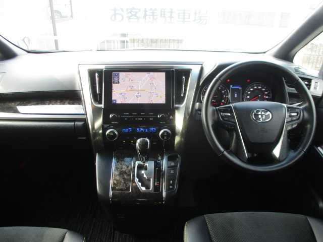 トヨタ アルファード S タイプゴールドⅡ 富山県 2021(令3)年 3.2万km ホワイトパールクリスタルシャイン 【 Toyota Safety Sense 】/・LTA/・PKSB/・PCS/・BSM/・RCTA/・RSA/***********************/ワンオーナー/純正ディスプレイオーディオ/純正12.1インチプリップダウンテレビ/DVDデッキ/Bluetooth/バックカメラ/シーケンシャルターンランプ/三眼LEDライト/パワーバックドア/両側パワースライドドア/ハーフレザーシート/社外ドラレコ（前後３６０℃）/デジタルインナーミラー/フロント・リアソナー/オートライト/ビルトインETC/純正フロアマット/純正18AW/スマートキー2個/オットマン（セカンドシート）/取説・保証書/スペアタイヤ有