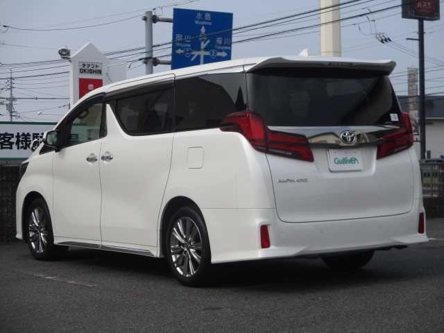 トヨタ アルファード S タイプゴールドⅡ 富山県 2021(令3)年 3.2万km ホワイトパールクリスタルシャイン 【 Toyota Safety Sense 】/・LTA/・PKSB/・PCS/・BSM/・RCTA/・RSA/***********************/ワンオーナー/純正ディスプレイオーディオ/純正12.1インチプリップダウンテレビ/DVDデッキ/Bluetooth/バックカメラ/シーケンシャルターンランプ/三眼LEDライト/パワーバックドア/両側パワースライドドア/ハーフレザーシート/社外ドラレコ（前後３６０℃）/デジタルインナーミラー/フロント・リアソナー/オートライト/ビルトインETC/純正フロアマット/純正18AW/スマートキー2個/オットマン（セカンドシート）/取説・保証書/スペアタイヤ有