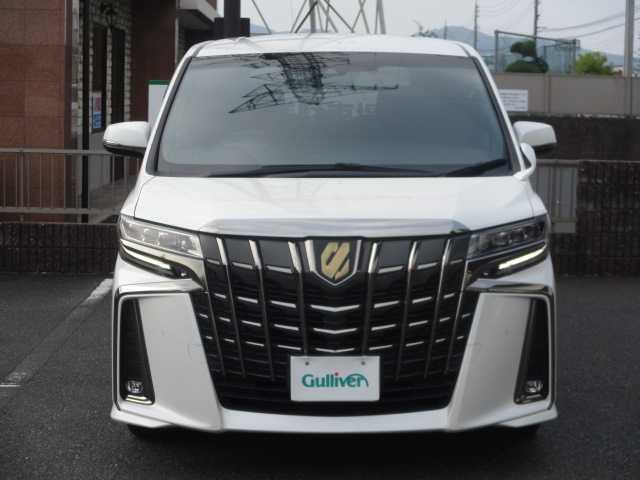 トヨタ アルファード S タイプゴールドⅡ 富山県 2021(令3)年 3.2万km ホワイトパールクリスタルシャイン 【 Toyota Safety Sense 】/・LTA/・PKSB/・PCS/・BSM/・RCTA/・RSA/***********************/ワンオーナー/純正ディスプレイオーディオ/純正12.1インチプリップダウンテレビ/DVDデッキ/Bluetooth/バックカメラ/シーケンシャルターンランプ/三眼LEDライト/パワーバックドア/両側パワースライドドア/ハーフレザーシート/社外ドラレコ（前後３６０℃）/デジタルインナーミラー/フロント・リアソナー/オートライト/ビルトインETC/純正フロアマット/純正18AW/スマートキー2個/オットマン（セカンドシート）/取説・保証書/スペアタイヤ有