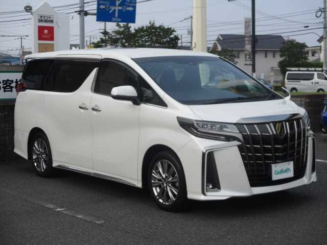 トヨタ アルファード S タイプゴールドⅡ 富山県 2021(令3)年 3.2万km ホワイトパールクリスタルシャイン 【 Toyota Safety Sense 】/・LTA/・PKSB/・PCS/・BSM/・RCTA/・RSA/***********************/ワンオーナー/純正ディスプレイオーディオ/純正12.1インチプリップダウンテレビ/DVDデッキ/Bluetooth/バックカメラ/シーケンシャルターンランプ/三眼LEDライト/パワーバックドア/両側パワースライドドア/ハーフレザーシート/社外ドラレコ（前後３６０℃）/デジタルインナーミラー/フロント・リアソナー/オートライト/ビルトインETC/純正フロアマット/純正18AW/スマートキー2個/オットマン（セカンドシート）/取説・保証書/スペアタイヤ有