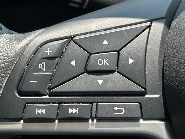 日産 セレナ e－パワー ハイウェイスター V 静岡県 2019(平31)年 6.9万km ブリリアントホワイトパール エンジンスタートボタン/パワーステアリング/パワーウィンドウ/パーキングアシスト/アイドリングストップ/スマートキー/スペアキー１本/Wオートエアコン/クルーズコントロール/フリップダウンモニター/USB入力端子/ETC/全方位カメラ/純正9インチSDナビ（CD/DVD/BT/フルセグ）/ドライブレレコーダー前後/三列シート/ウォークスルー/純正フロアマット/D席N席シートヒーター/両側パワースライドドア/純正アルミホイール/ABS/横滑り防止装置/ナイトビジョン/コーナーセンサー前後/レーンキープアシスト/オートライト/オートマチックハイビーム/LEDヘッドライト/W+サイドエアバック/カーテンエアバック/衝突軽減システム/プロパイロット
