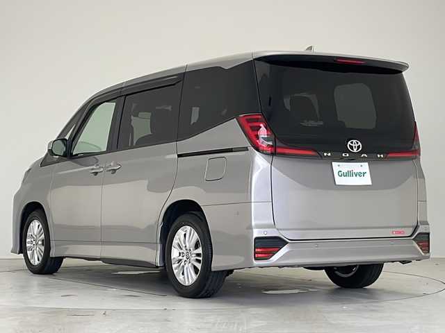 トヨタ ノア S－G 愛知県 2022(令4)年 2.5万km メタルストリームM トヨタセーフティセンス/トヨタチームメイトアドバンスパーク/衝突軽減システム/純正８型ディスプレイオーディオ（ナビなし）/フリップダウンモニター/全方位カメラ/パワースライドドア/レーダークルーズコントロール/フルセグ/CD/DVD/Bluetooth/バックカメラ/コーナーセンサー/純正アルミホイール/ETC2.0/LEDヘッドライト/リアオートエアコン/オートマチックハイビーム/ステアリングスイッチ/スマートキー/プッシュスタート