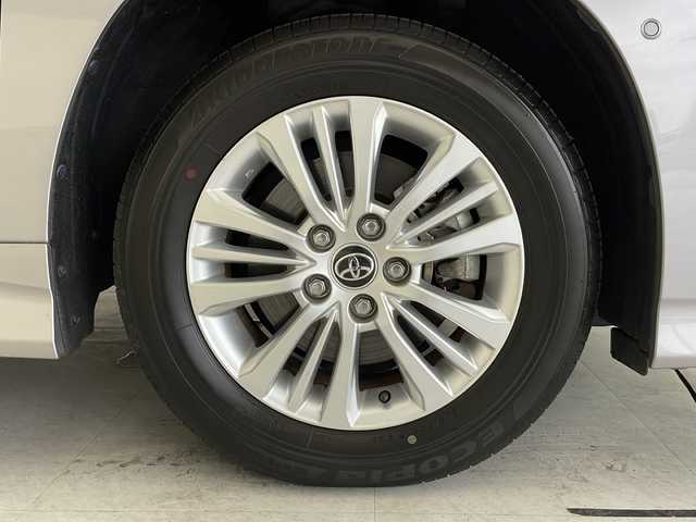 トヨタ ノア S－G 愛知県 2022(令4)年 2.5万km メタルストリームM トヨタセーフティセンス/トヨタチームメイトアドバンスパーク/衝突軽減システム/純正８型ディスプレイオーディオ（ナビなし）/フリップダウンモニター/全方位カメラ/パワースライドドア/レーダークルーズコントロール/フルセグ/CD/DVD/Bluetooth/バックカメラ/コーナーセンサー/純正アルミホイール/ETC2.0/LEDヘッドライト/リアオートエアコン/オートマチックハイビーム/ステアリングスイッチ/スマートキー/プッシュスタート