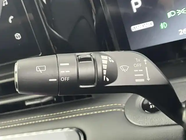 日産 セレナ e－パワー ハイウェイスター V 埼玉県 2025(令7)年 0.1千km プリズムホワイト 登録済未使用車　純正１２．３型ナビ　純正１１インチフリップダウンモニター　全方位　置くだけ充電　プロパイロット　液晶ミラー　前後ドライブレコーダー　ＢＳＭ　両側パワースライドドア　ＥＴＣ　スペアキー