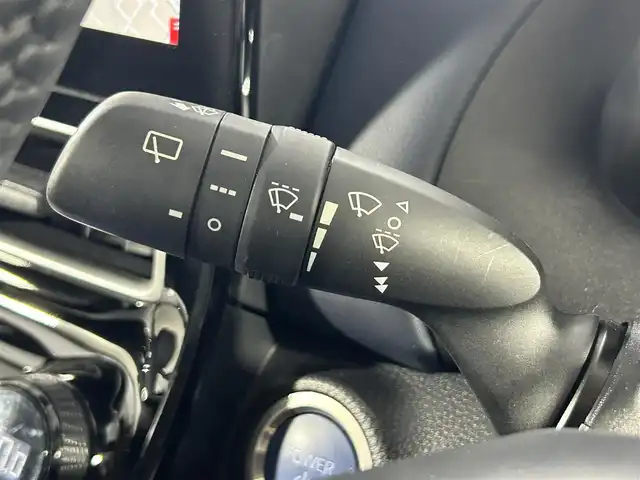 トヨタ アクア Z 佐賀県 2021(令3)年 2.1万km エモーショナルレッドⅡ 純正　10.5インチディスプレイオーディオ/（TV/AM/FM/Bluetooth/全周囲カメラ/衝突被害軽減システム/車線逸脱警報/クルーズコントロール/ハーフレザーシート/横滑り防止装置/ビルトインETC/アイドリングストップ/LEDヘッドライト/フォグランプ/オートライト/ウィンカーミラー/電動格納ミラー/純正15インチAW/シートヒーター/シートリフター/ステアリングヒーター/プッシュスタート/スマートキー/フロアマット/ドアバイザー/取扱説明書