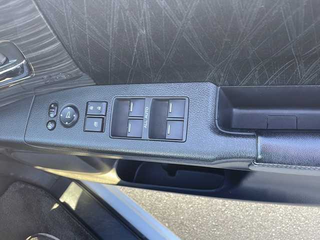 ホンダ オデッセイ アブソルート EX 三重県 2015(平27)年 10.7万km ホワイトオーキッドパール 禁煙/ALPINE9型ナビ/ALPINE後席モニター/バックカメラ/ETC/前後ドラレコ/BSM/両側パワースライドドア/レーンキープアシスト/レーダークルーズコントロール/プリクラッシュ/LEDオートライト/フォグランプ/ステアリングスイッチ/パドルシフト/電動格納ミラー