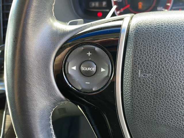 ホンダ オデッセイ アブソルート EX 三重県 2015(平27)年 10.7万km ホワイトオーキッドパール 禁煙/ALPINE9型ナビ/ALPINE後席モニター/バックカメラ/ETC/前後ドラレコ/BSM/両側パワースライドドア/レーンキープアシスト/レーダークルーズコントロール/プリクラッシュ/LEDオートライト/フォグランプ/ステアリングスイッチ/パドルシフト/電動格納ミラー