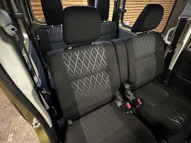 ダイハツ アトレー バン RS 道央・札幌 2025(令7)年 0.1千km オフビートカーキM 【2508005233】/登録済み未使用車　/４ＷＤ　/衝突軽減ブレーキ　/両側電動スライドドア　/レーダークルーズコントロール　/バックカメラパッケージ　/ターボ　　/コーナーセンサー　/プッシュスタート　/ＬＥＤヘッドライト　/フォグライト