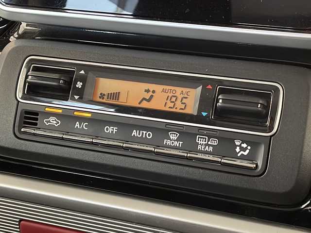 スズキ スペーシア カスタム HYBRID XS 岐阜県 2018(平30)年 4.1万km ピュアホワイトP 4WD/社外SDナビ(MDV-D304W)/CD/ワンセグテレビ/コーナーセンサー/衝突被害軽減ブレーキ/レーンキープアシスト/両側パワースライドドア/ハーフレザーシート/ベンチシート/シートヒーター /LEDヘッドライト/オートライト/オートハイビーム/フォグランプ/スマートキー/プッシュスタート/純正15インチアルミホイール/バックカメラ/ETC