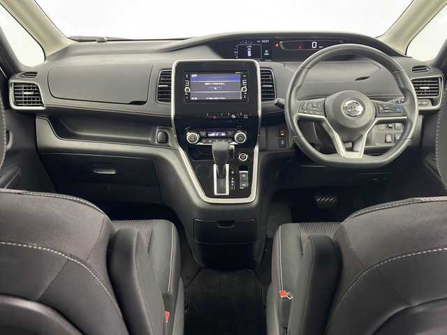 日産 セレナ ハイウェイスター 埼玉県 2016(平28)年 4.3万km ブリリアントホワイトパール エマージェンシーブレーキ/プロパイロット/純正メモリナビ(型式：MM316D-W)/全方位カメラ/片側パワースライドドア/前後ドライブレコーダー/純正１６インチAW/純正フロアマット/プッシュスタート/スマートキー/快適パッケージ