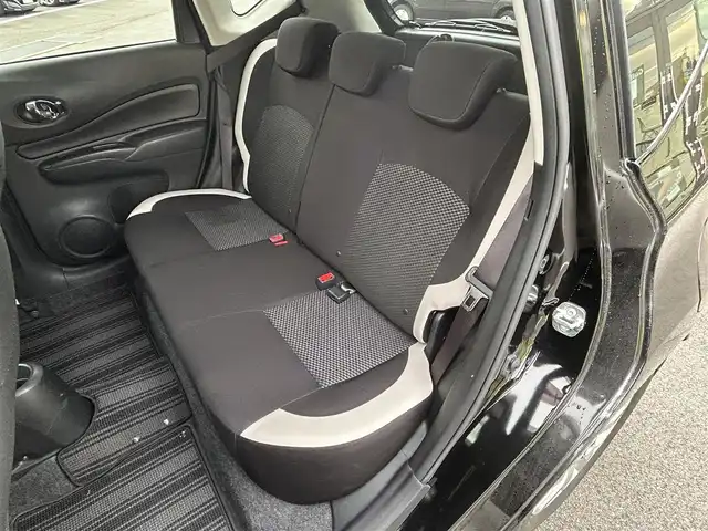 日産 ノート X Vセレクション 愛媛県 2020(令2)年 3.7万km スーパーブラック 純正ナビ（Bluetooth/メモリ/フルセグテレビ）/DVD再生/ドライブレコーダー/純正15インチアルミホイール/純正フロアマット/コーナーセンサー/ABS/横滑り防止装置/レーンキープアシスト/LEDヘッドライト/オートライト/Wエアバック/衝突被害軽減システム/スマートキー/プッシュスタートボタン