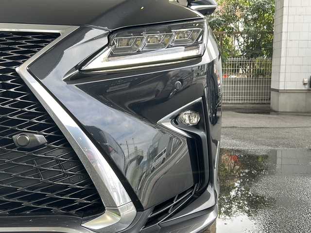 レクサス ＲＸ 450h Fスポーツ 京都府 2016(平28)年 8.9万km グラファイトブラックガラスフレーク 純正ＳＤナビ/フルセグTV/Bluetooth/CD/DVD再生機能　/黒本革シート　/ＨＵＤ　/禁煙　/バックカメラ　/４ＷＤ　/３眼ＬＥＤヘッドライト　/電動格納ウィンカーミラー/オートライト/オートマチックハイビーム/レーダークルーズコントロール　/パドルシフト　/ステアリングスイッチ/ステアリングヒーター/メモリーパワーシート　 /シートヒーター /エアシート /純正AW20インチ