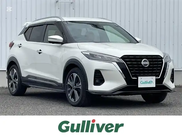 日産 キックス X ツートーンインテリアED 熊本県 2020(令2)年 6.5万km ブリリアントホワイトパール 純正ナビ　BT/CD/DVD/SD/AM/FM/・フルセグTV/全方位カメラ/・バックカメラ/ビルトインETC/前方ドラレコ/プロパイロット/・オートクルーズコントロール/インテリジェントルームミラー/ステアリングリモコン/・ステアリングヒーター/オートブレーキホールド/・電子パーキングブレーキ/D/Nシートヒーター/オートエアコン/プッシュスタート/・スマートキー/純正AW/純正ドアバイザー/純正フロアマット
