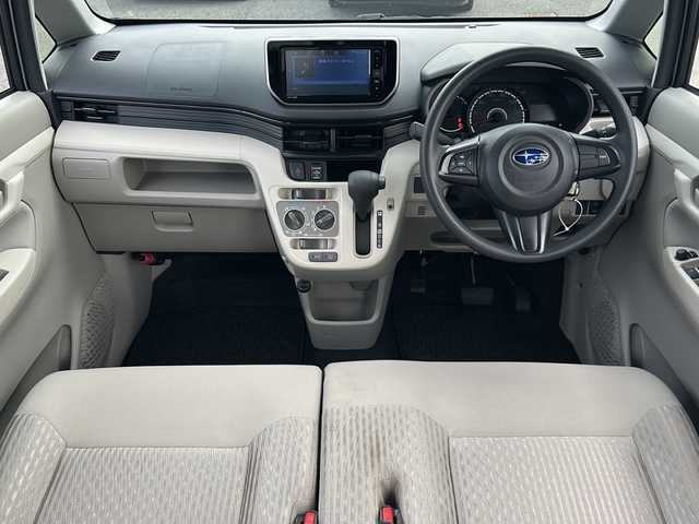 スバル ステラ L スマートアシスト 千葉県 2018(平30)年 3.1万km ブライトシルバーメタリック BlueTooth接続/CD/DVD/AM/FM/USB接続＆充電/スマートアシストIII/・衝突警報機能/・衝突回避支援ブレーキ/・誤発進抑制制御機能/・車線逸脱警報機能/ステアリングスイッチ/アイドリングストップ/純正フロアマット/コーナーセンサー/ドアバイザー/取扱説明書/保証書